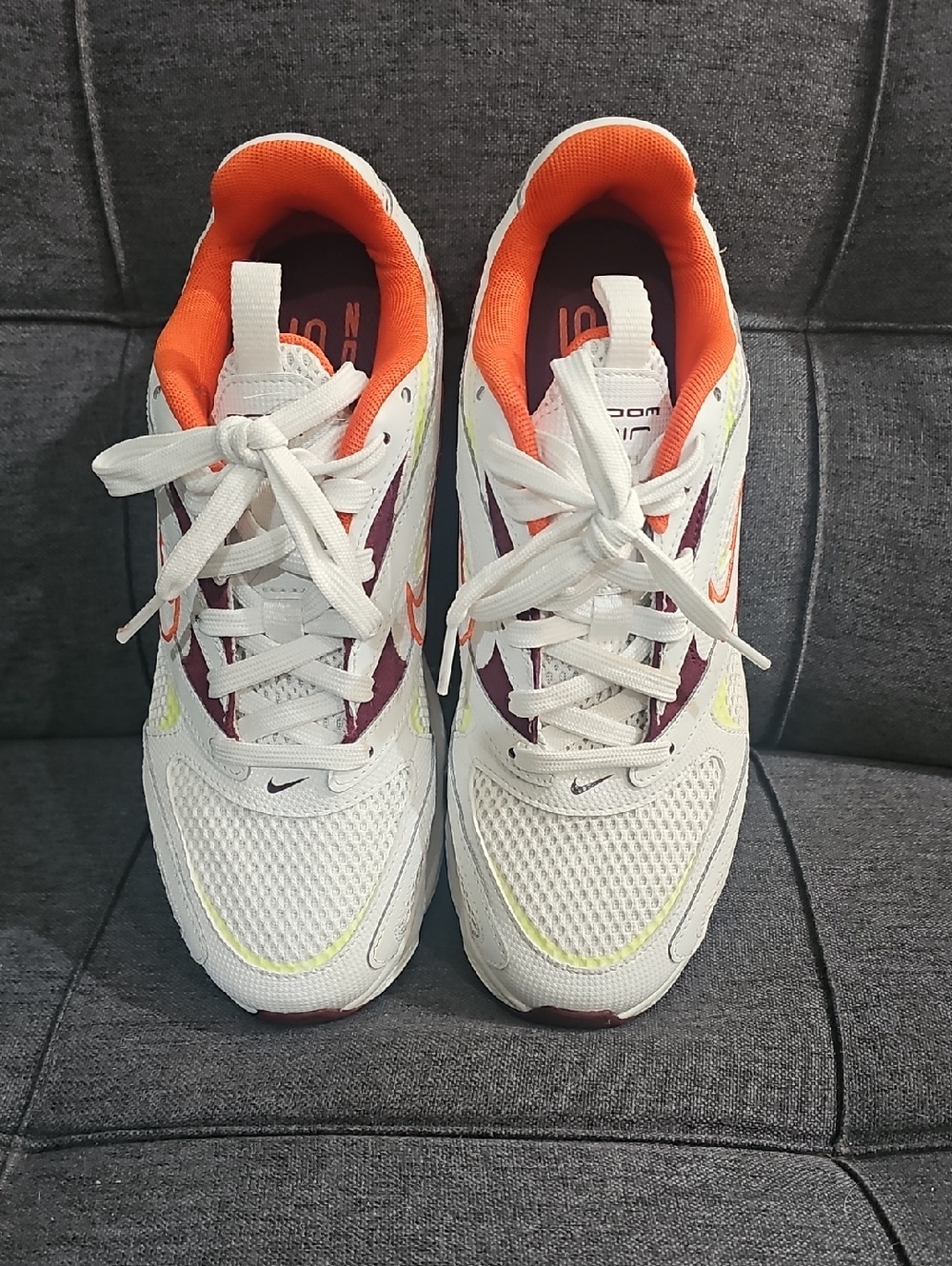 Nike Zoom Air Fire White Dark Athletic Shoes